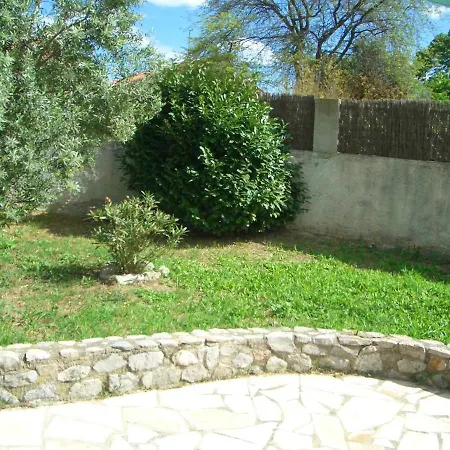 Avec Jardin A Avec Piscine Privee Ouverte Toute L'annee Villa *