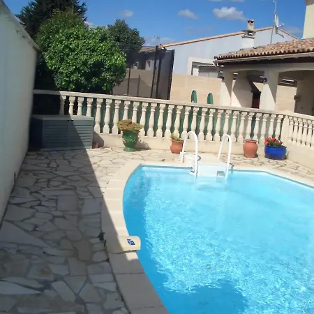 Villa Avec Jardin A Avec Piscine Privee Ouverte Toute L'annee *
