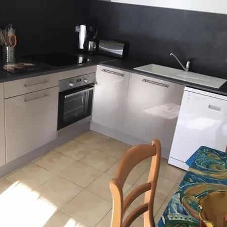 De 3 Avec Piscine Privee Jardin Clos Et Wifi A *