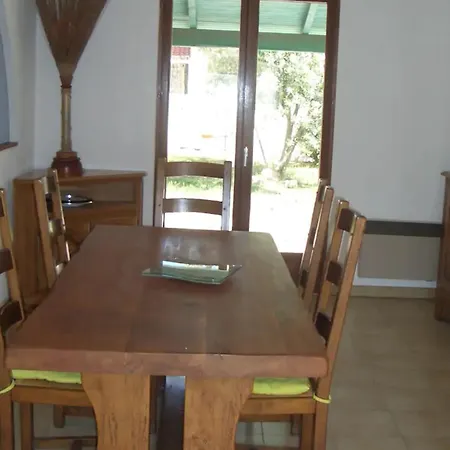De 3 Avec Piscine Privee Jardin Clos Et Wifi A Villa Poussan