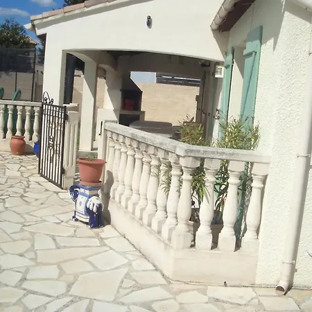 De 3 Avec Piscine Privee Jardin Clos Et Wifi A Poussan