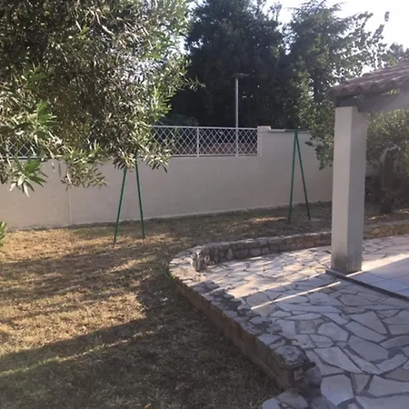 De 3 Avec Piscine Privee Jardin Clos Et Wifi A *
